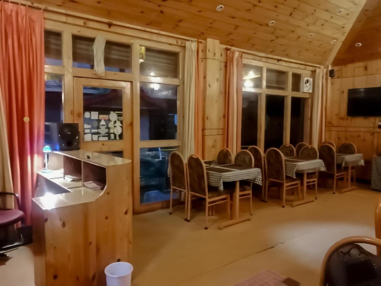 Hotel New Gyespa Kyelang エクステリア 写真