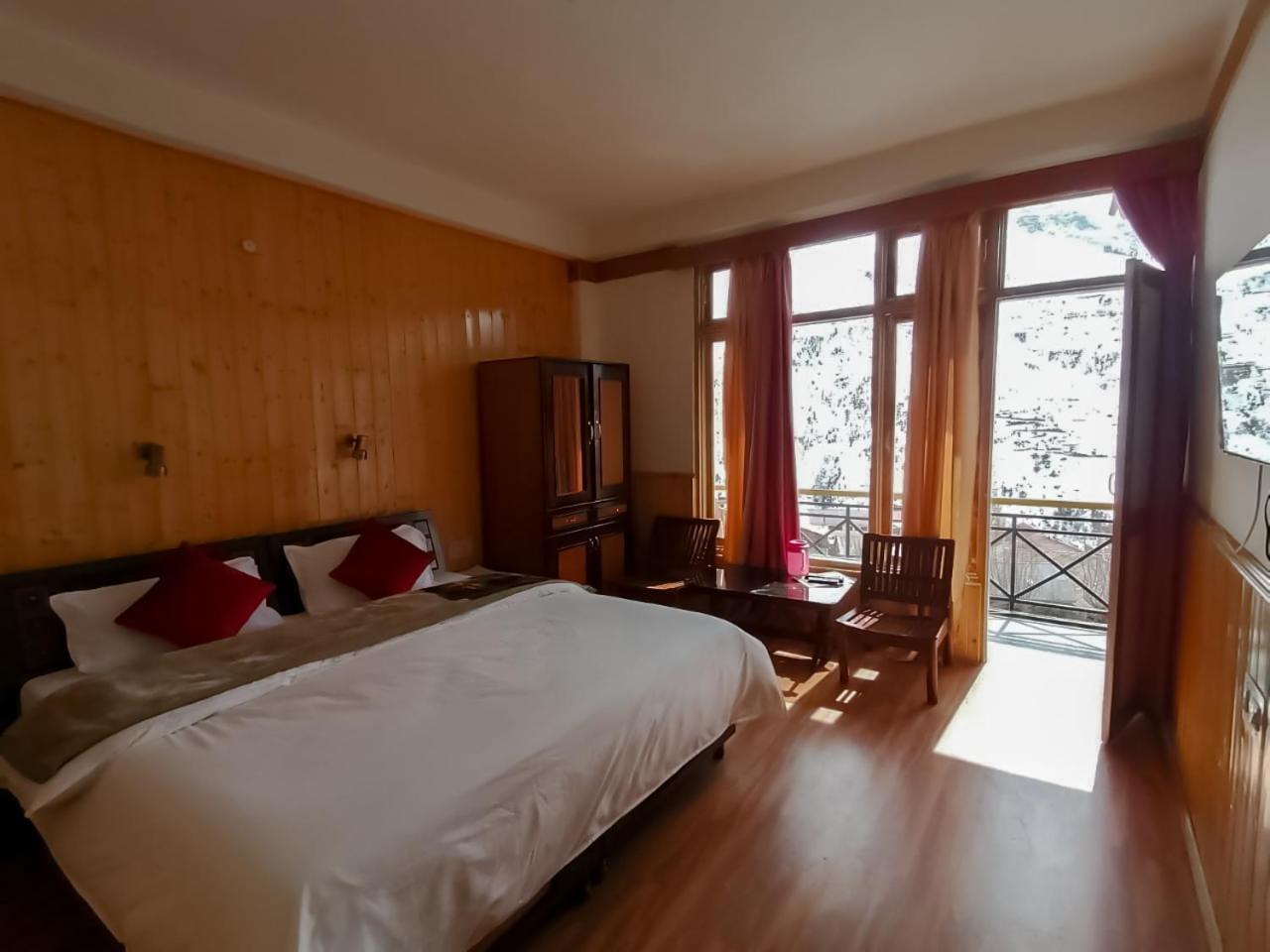 Hotel New Gyespa Kyelang エクステリア 写真