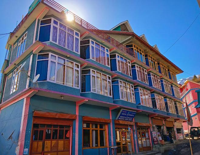 Hotel New Gyespa Kyelang エクステリア 写真